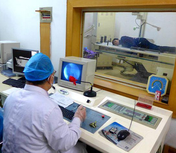 如何选择可抵抗日常辐射的医用铅门