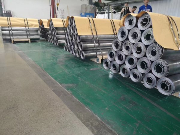 在不同的方面铅板有不同的作用