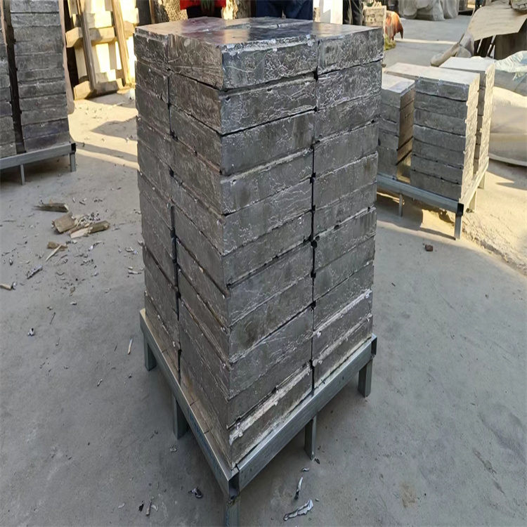 浇铸铅块 (2).jpg